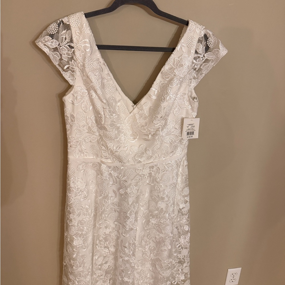 Elegant White Lace Dress